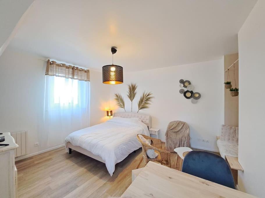 Ferienwohnung Faro, Vue Sur La Cathedrale Reims Exterior foto